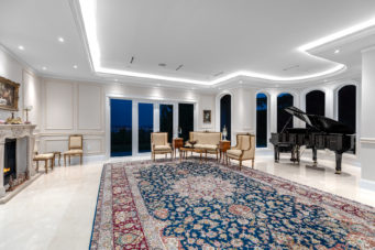 1367 Chartwell Drive